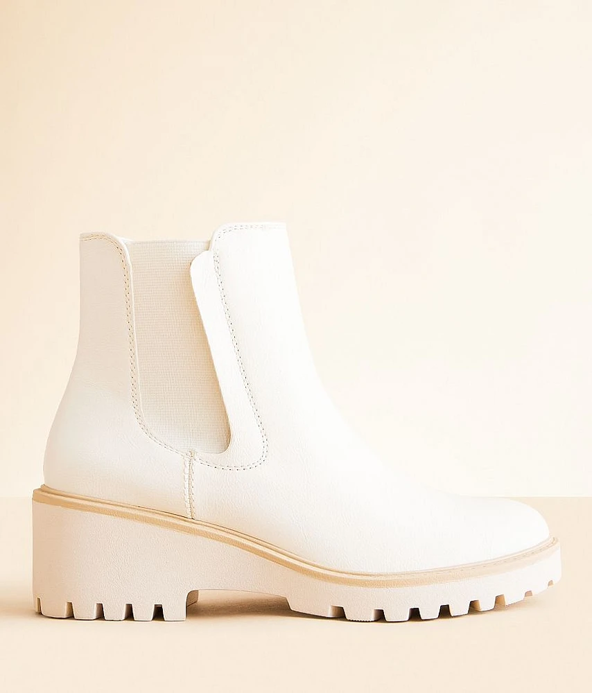 Leilana Chelsea Lug Ankle Boot