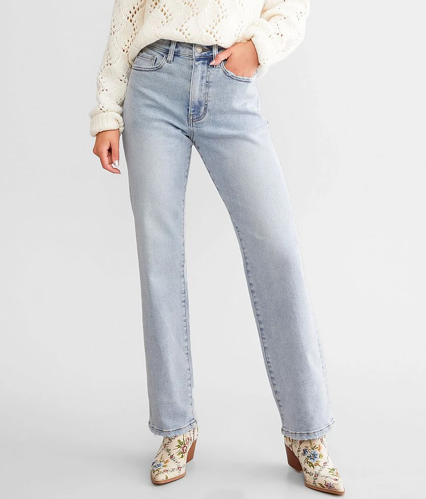 The Relaxed Straight Jean