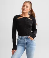 red by BKE Cut-Out Top