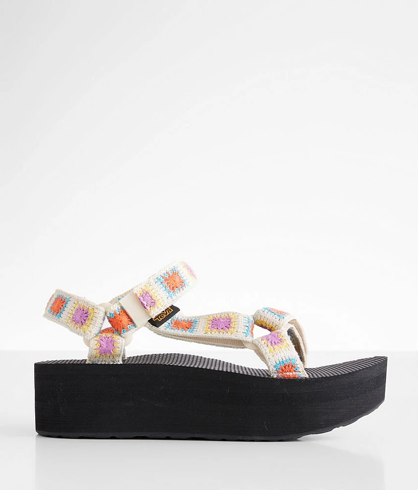 Universal Flatform Sandal
