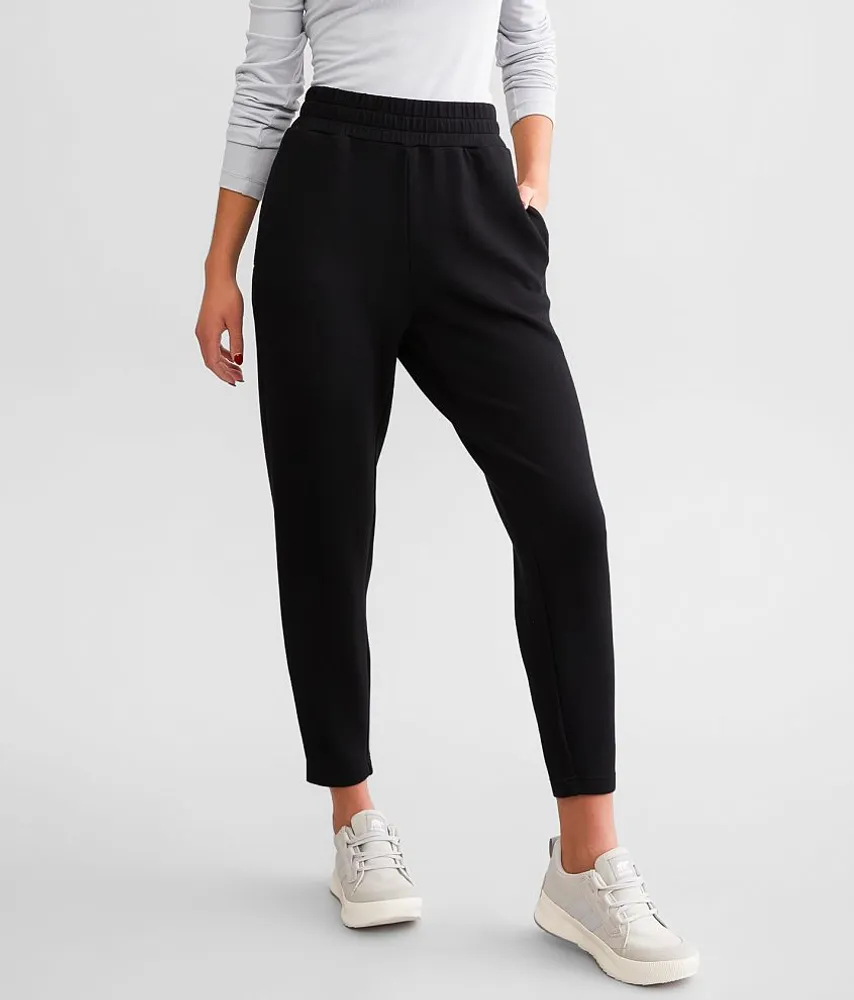 The Slim Pant