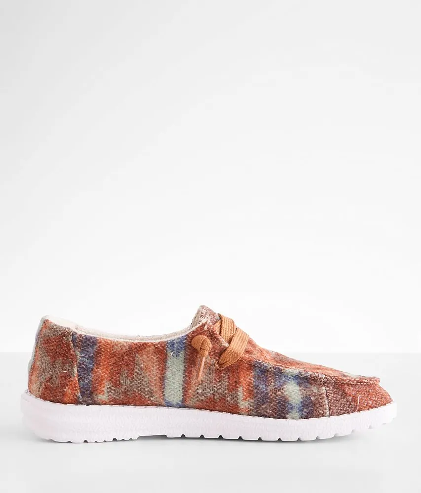Aaliyah Shoe