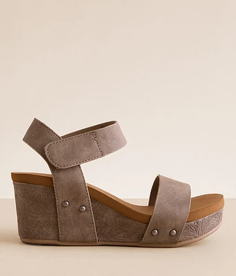 Very G Devon Embossed Wedge Sandal
