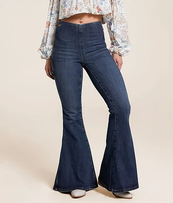 Wrangler x Lainey Wilson Bell Bottom Stretch Jean