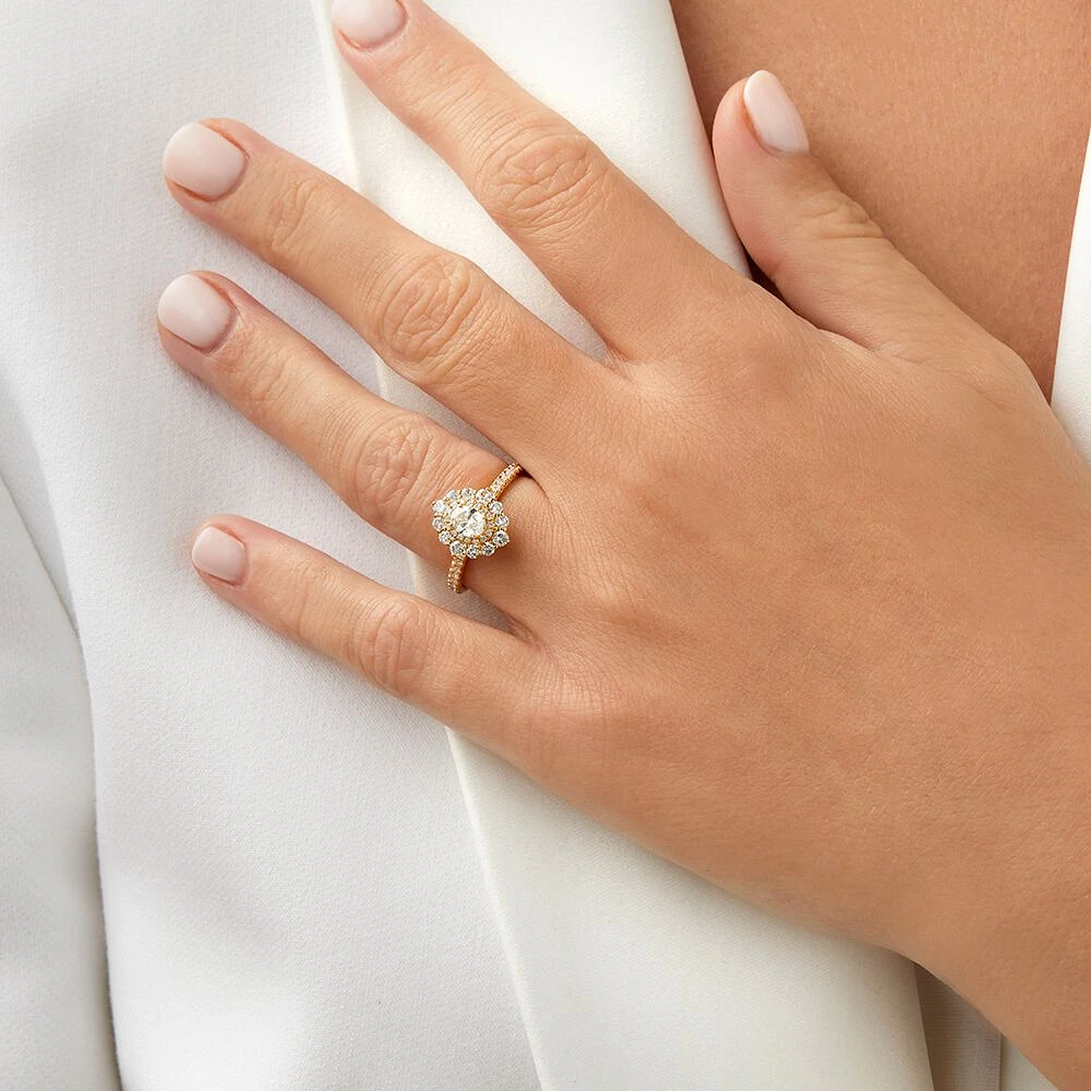 Sir Michael Hill Designer Oval Engagement Ring with 0.92 Carat TW Diamonds in 18kt White Gold