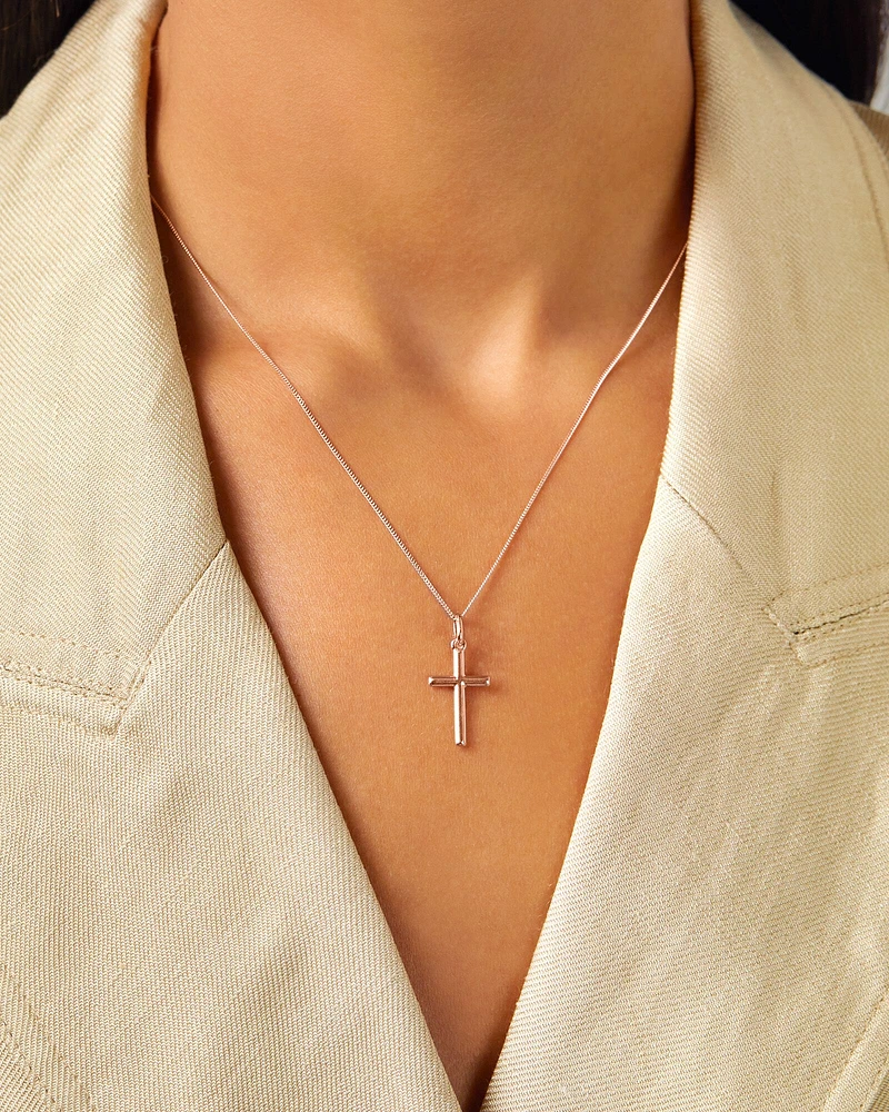 Cross Pendant in 10kt White Gold