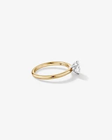 0,70 Carat Poids Total Bague De Fiançailles Solitaire En Diamant De Laboratoire Ovale En Or Blanc 14 Carats