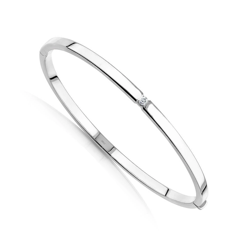 Diamond Accent Oval Bangle in 10kt Yellow Gold