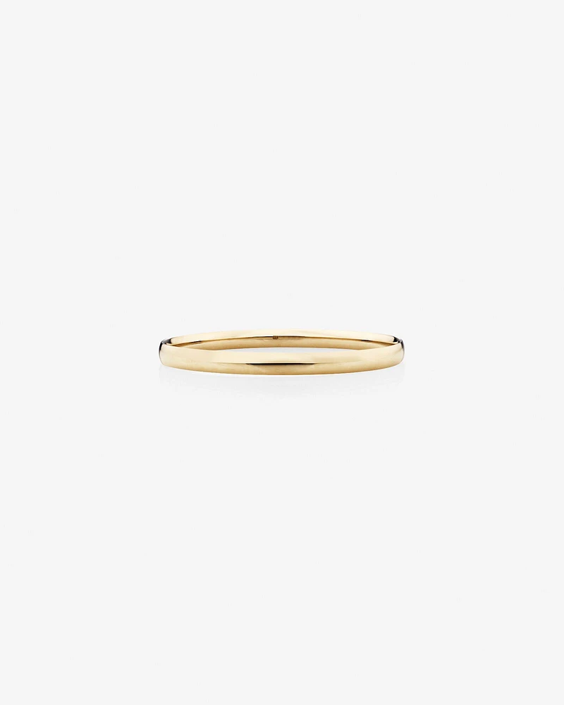 Oval Bangle in 10kt Yellow Gold