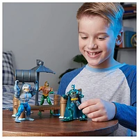 DC Comics, Gotham City Harbor Chaos Playset 4-inch Batman, Aquaman, King Shark Action Figures