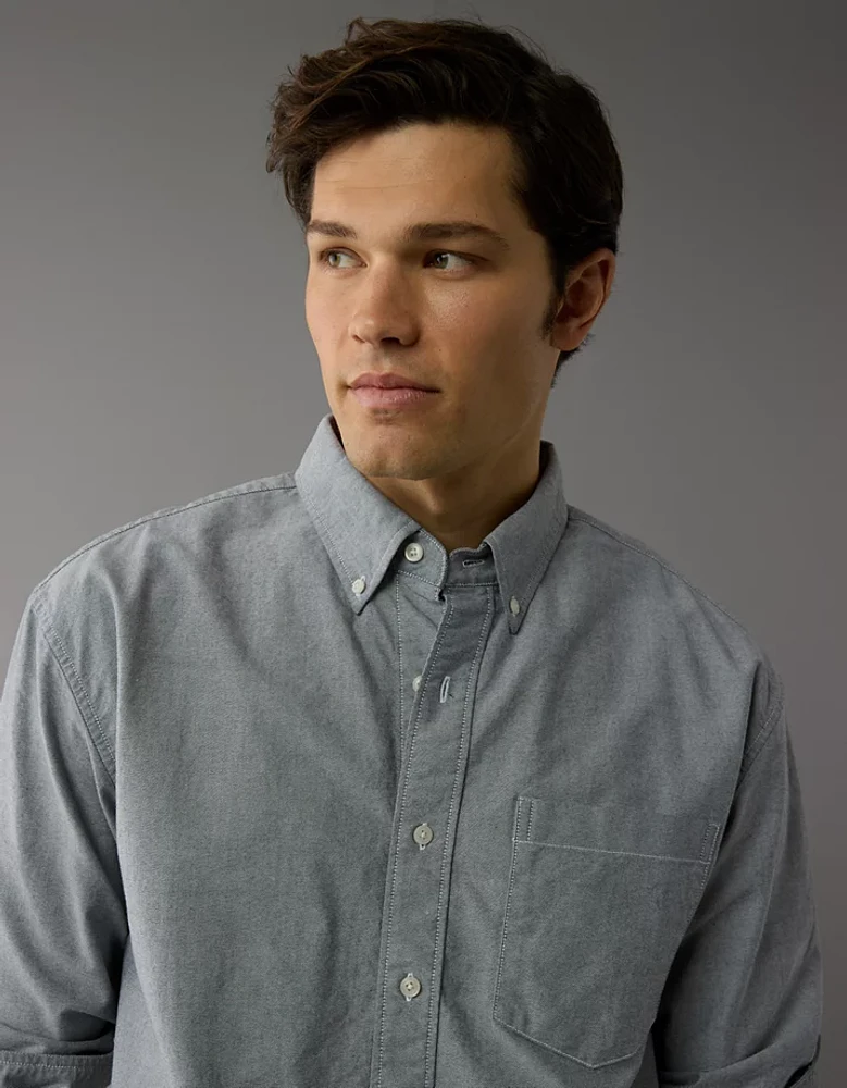 AE Everyday Relaxed Oxford Button-Up Shirt