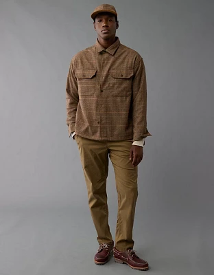 Pantalon kaki moderne à coupe athlétique Flex AE