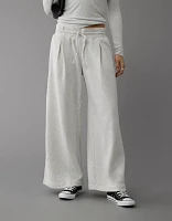 AE Fleece Wide-Leg Sweatpant Trouser