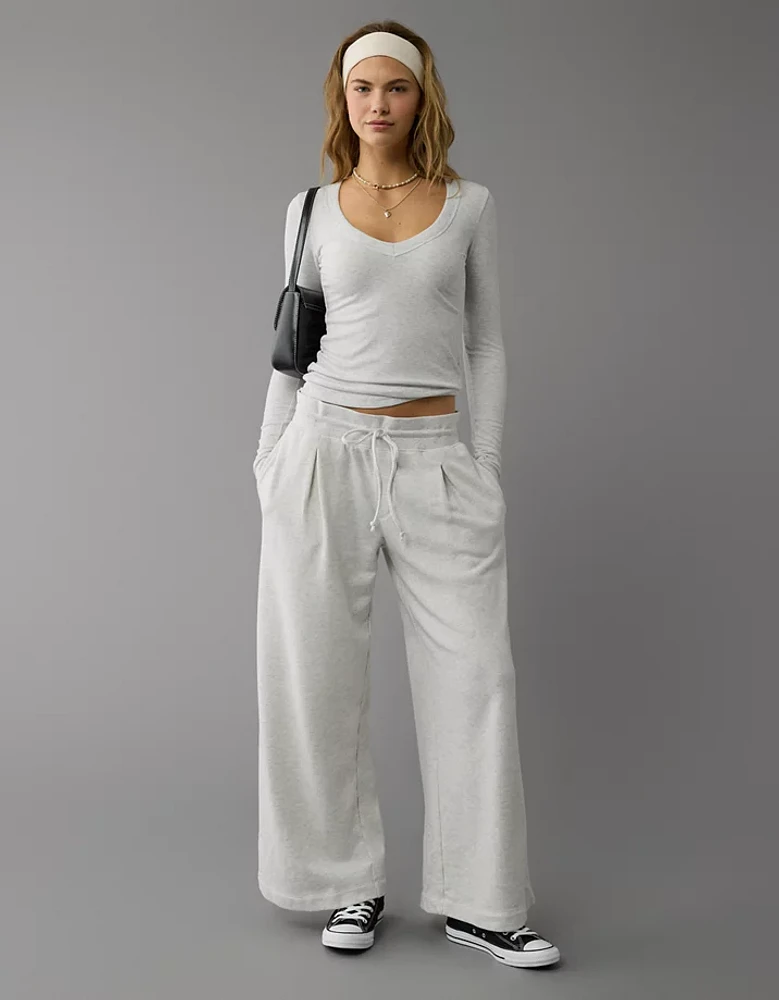 AE Fleece Wide-Leg Sweatpant Trouser