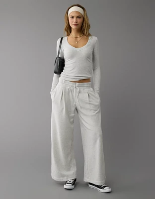 AE Fleece Wide-Leg Sweatpant Trouser