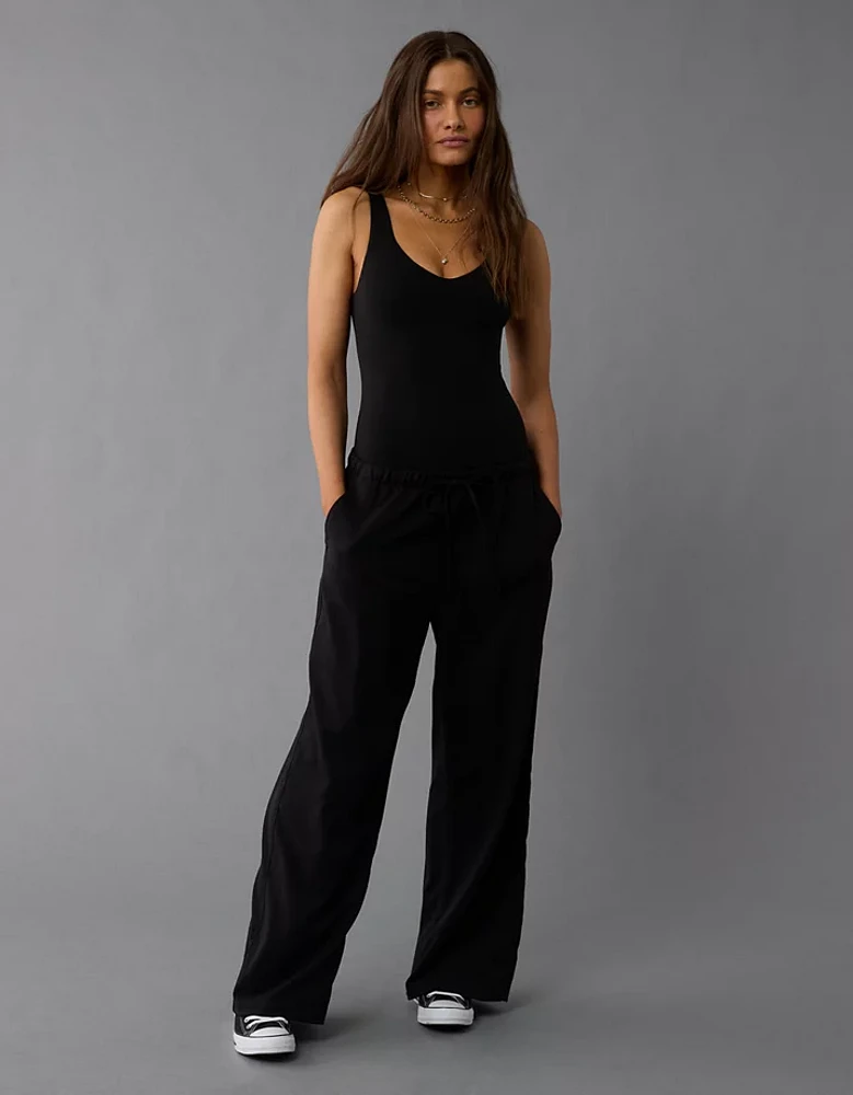 AE V-Neck Bodysuit