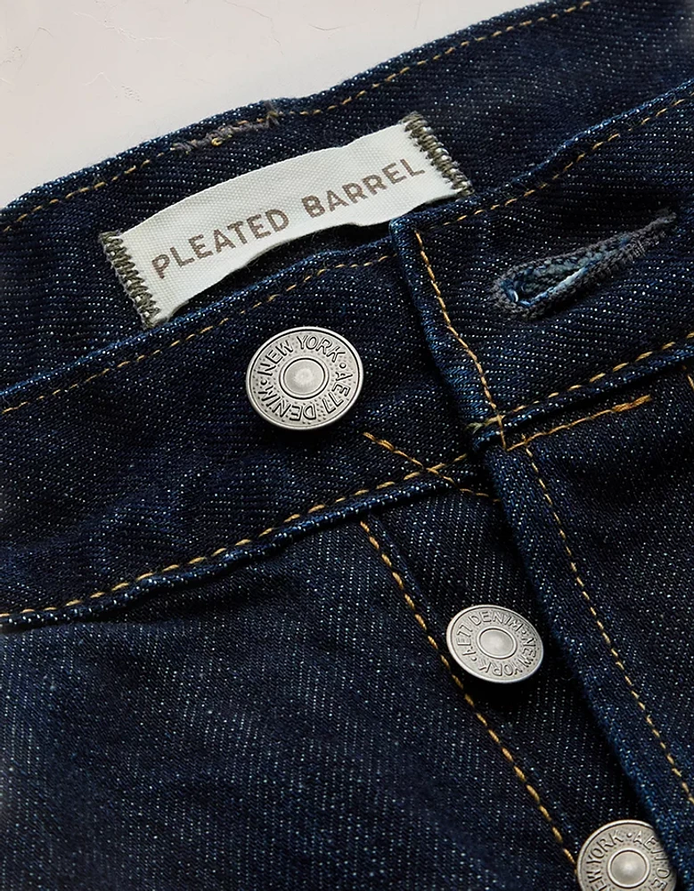 AE77 Premium Pleated Barrel Jean
