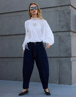 AE77 Premium Pleated Barrel Jean