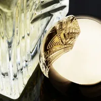Woman In Gold Eau de Parfum Carafe