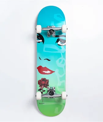 Chocolate Cruz Dreamer 7.8 Skateboard Complete