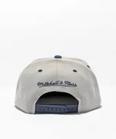 Mitchell & Ness x NBA Chicago Bulls District Grey & Navy Blue Snapback Hat
