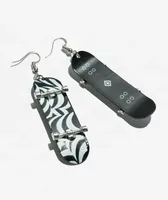Stone + Locket Wavy Board Black & White Earrings