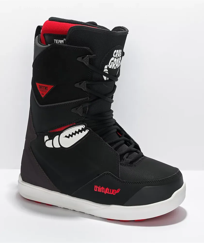 ThirtyTwo x Crab Grab Lashed Black Snowboard Boots 2022