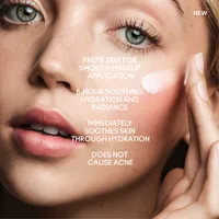 STUDIO RADIANCE MOISTURIZING + ILLUMINATING SILKY PRIMER