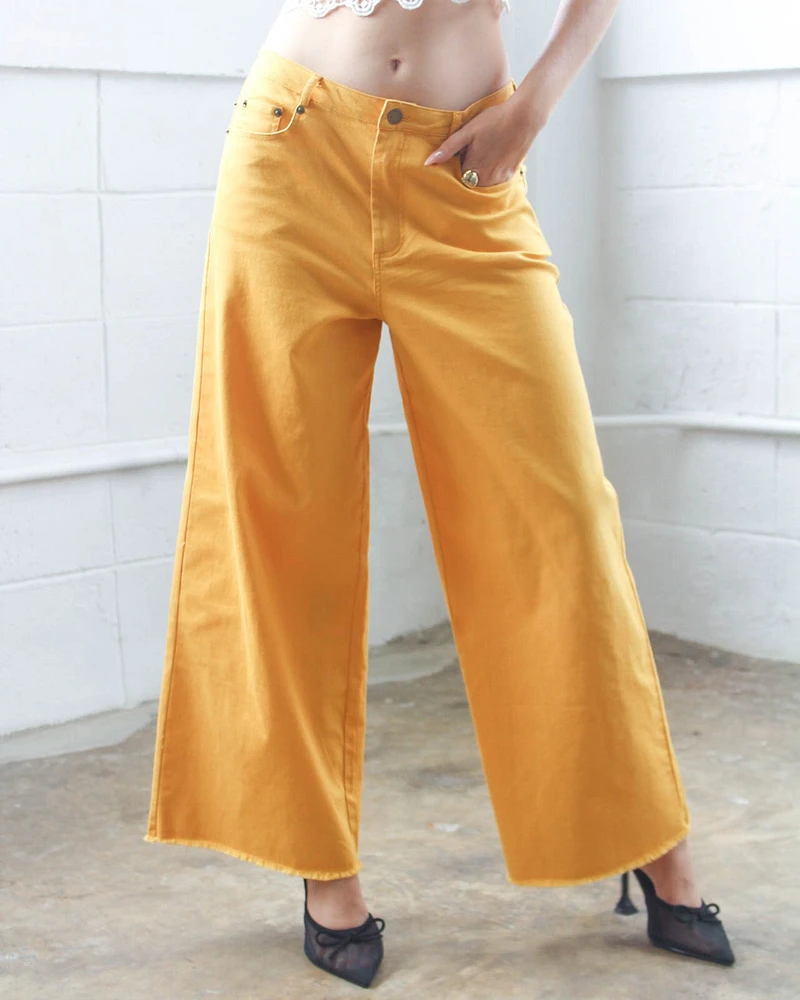 Elenia Pant