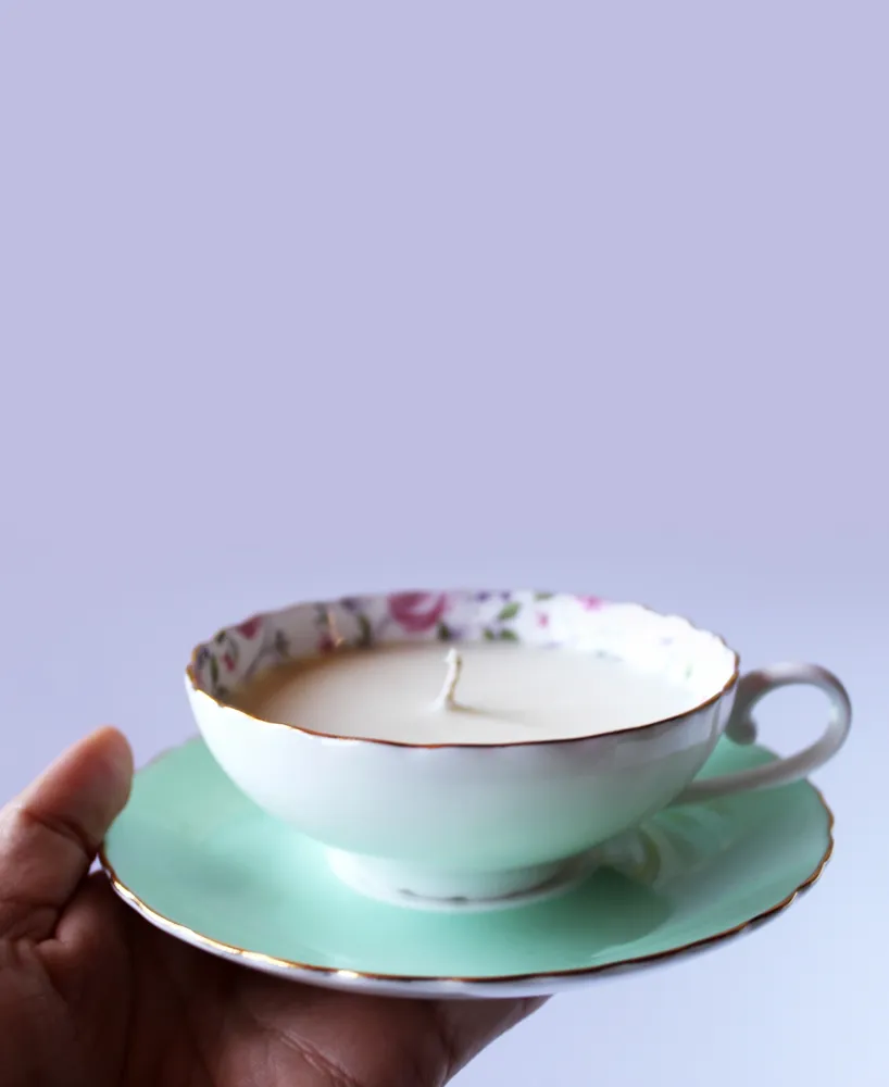 Dot & Lil Honeysuckle Teacup Candle