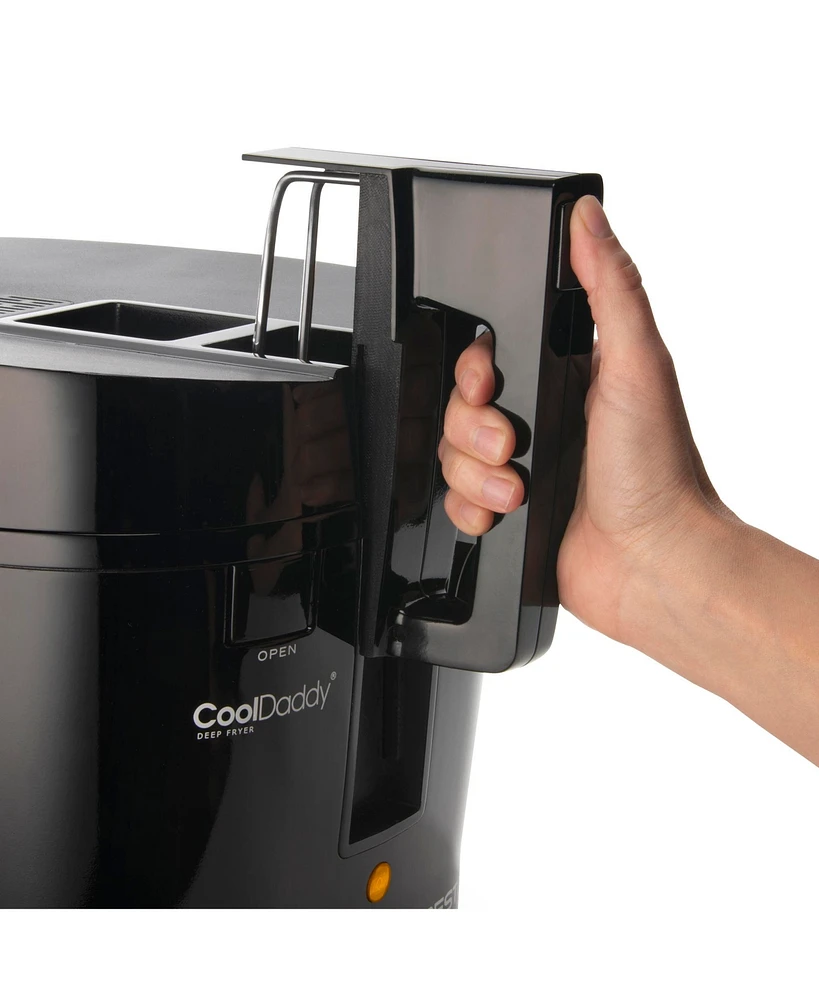 Presto CoolDaddy cool-touch deep fryer