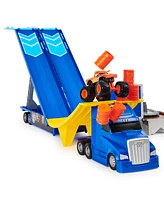 Monster Jam, Official 2-in-1 Transforming Hauler Playset with Exclusive 1:64 Scale El Toro Loco Die-Cast Monster Truck Toy