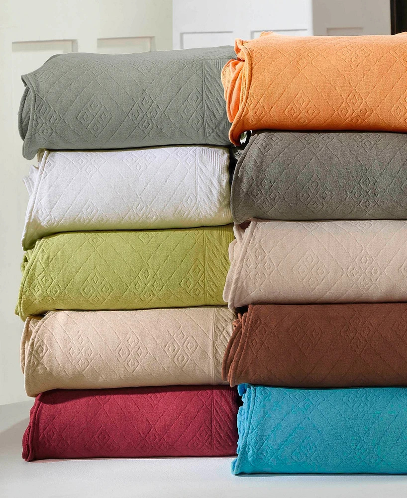Closeout! Superior Geometric Fret Textured Jacquard Matelasse All-Season 3-Piece Bedspread Set, Full