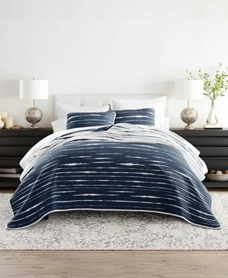 Ienjoy Home Horizon Lines Reversible Lightweight Quilt Sets