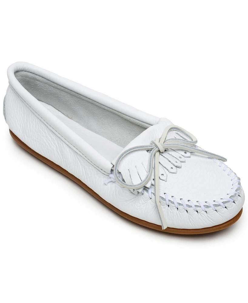 Minnetonka Women's Deerskin Kilty Moccasins