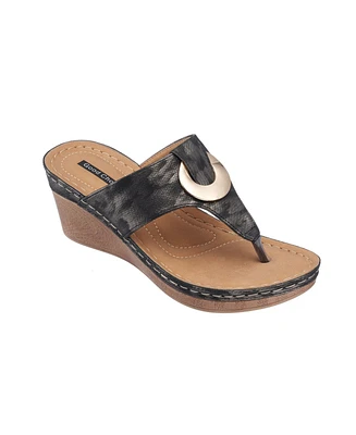 Gc Shoes Women's Genelle Thong Wedge Sandals