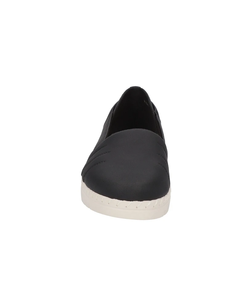 Easy Street Women's Bugsy Comfort Slip-on Flats