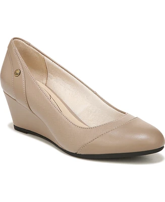 LifeStride Dreams Wedge Pumps