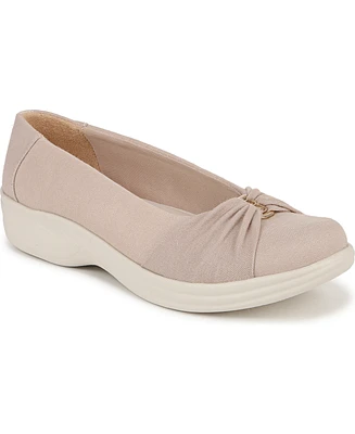 LifeStride Women's Paige Washable Round Toe Slip Ons
