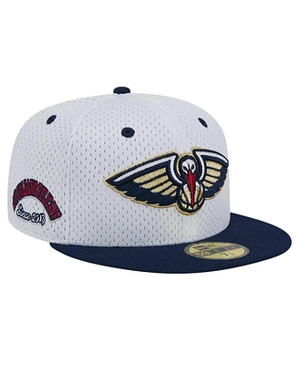 Men's New Era White, Navy Orleans Pelicans Throwback 2Tone 59FIFTY Fitted Hat