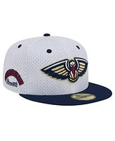 Men's New Era White, Navy Orleans Pelicans Throwback 2Tone 59FIFTY Fitted Hat