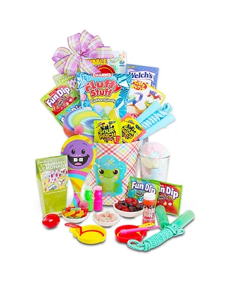 Alder Creek Gift Baskets Outdoor Candy and Treats Gift Basket Set, 12 Piece