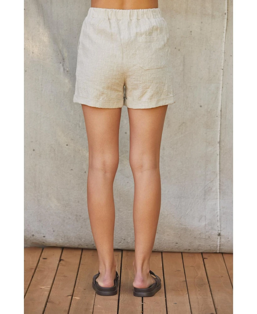 Crescent Women's Gretchen Cuffed Linen Shorts