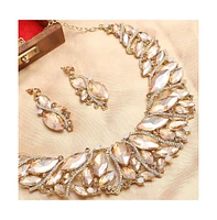 Sohi Stones Crystal Necklace Set