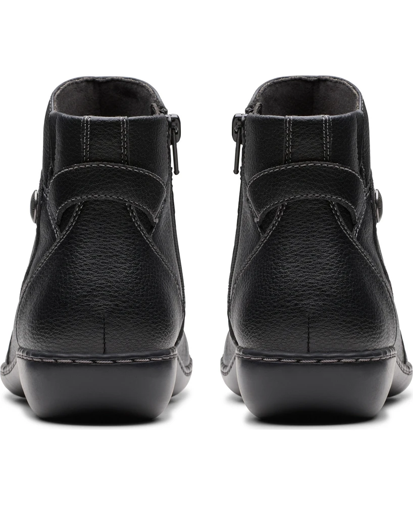 Clarks Women's Collection Ashland Mabel Flat Boots