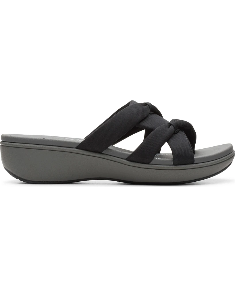 Clarks Cloudsteppers Women's Breeze Rae Cam Slip-On Flat Sandals