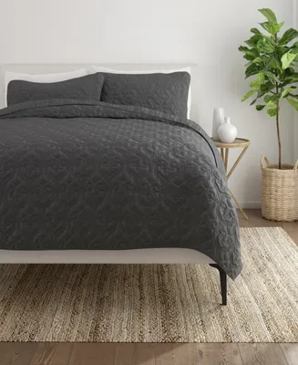 ienjoy Home Ultra Soft Damask Pattern Lightweight Quilted Coverlet Set