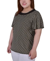 Plus Size Short Sleeve Knit Top with Sheer Inset