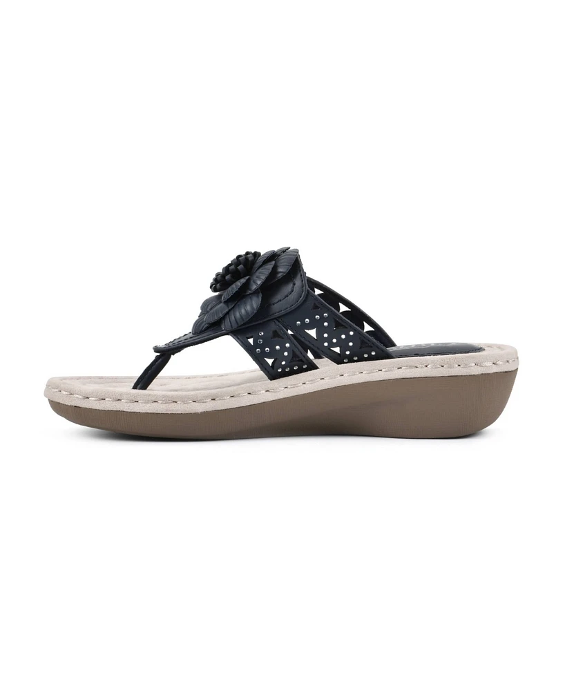 Cliffs by White Mountain Women's Cynthia Thong Sandal