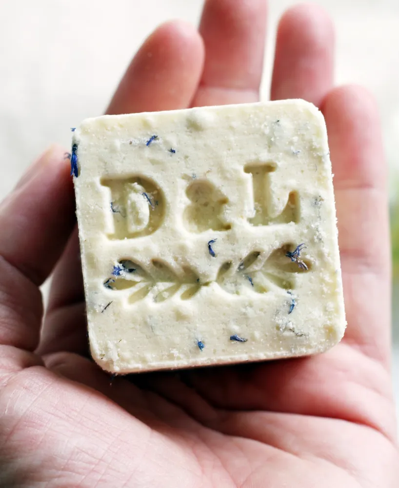 Dot & Lil White Tea & Ginger Milk Bath Cube, 3.5 oz.